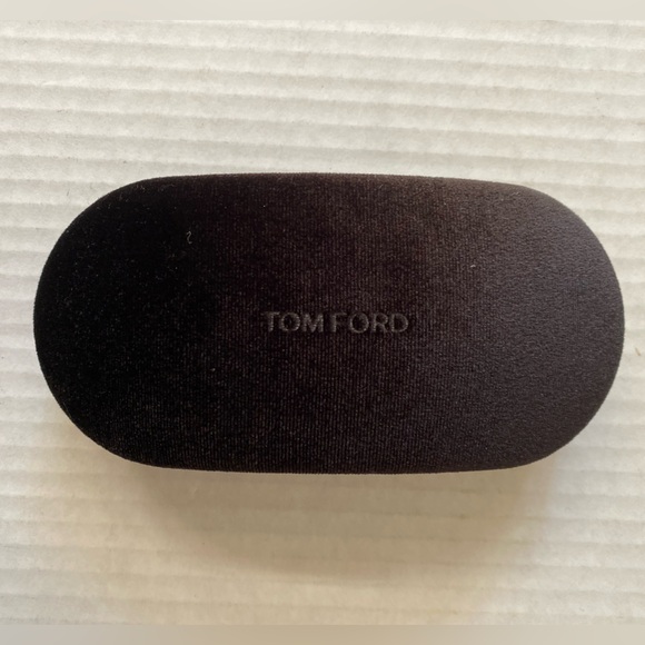 TOM FORD Brown Velvet and Suede Microfiber Clamshell Sunglass Case - Picture 4 of 13